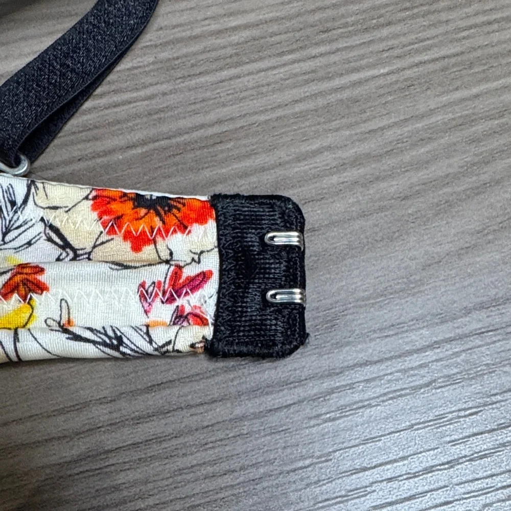 Victoria's Secret Biofit Push-up Floral Bra - Cream, Red, Orange - Picture 4 of 5